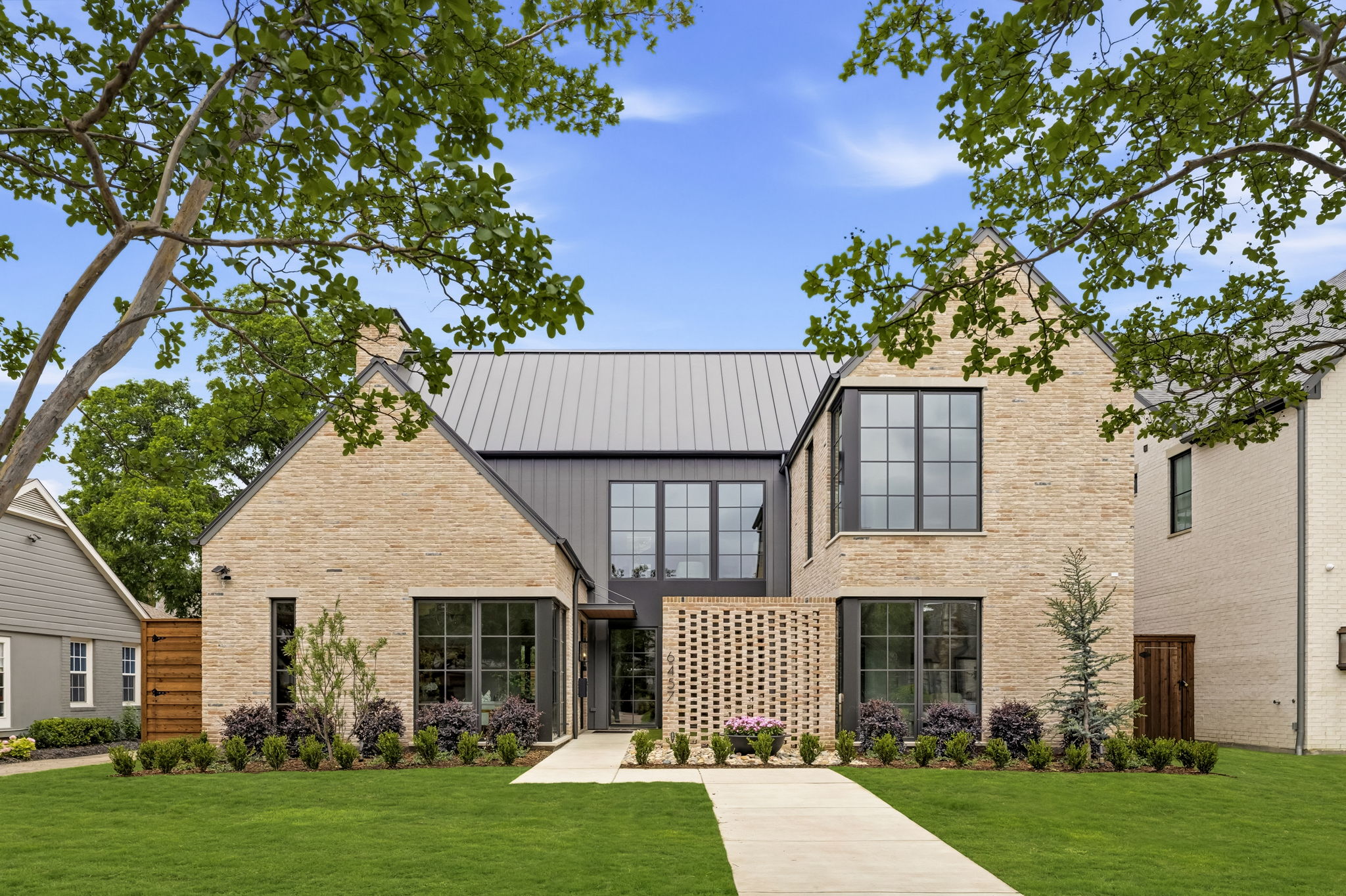 6909 Bob-O-Link Dr