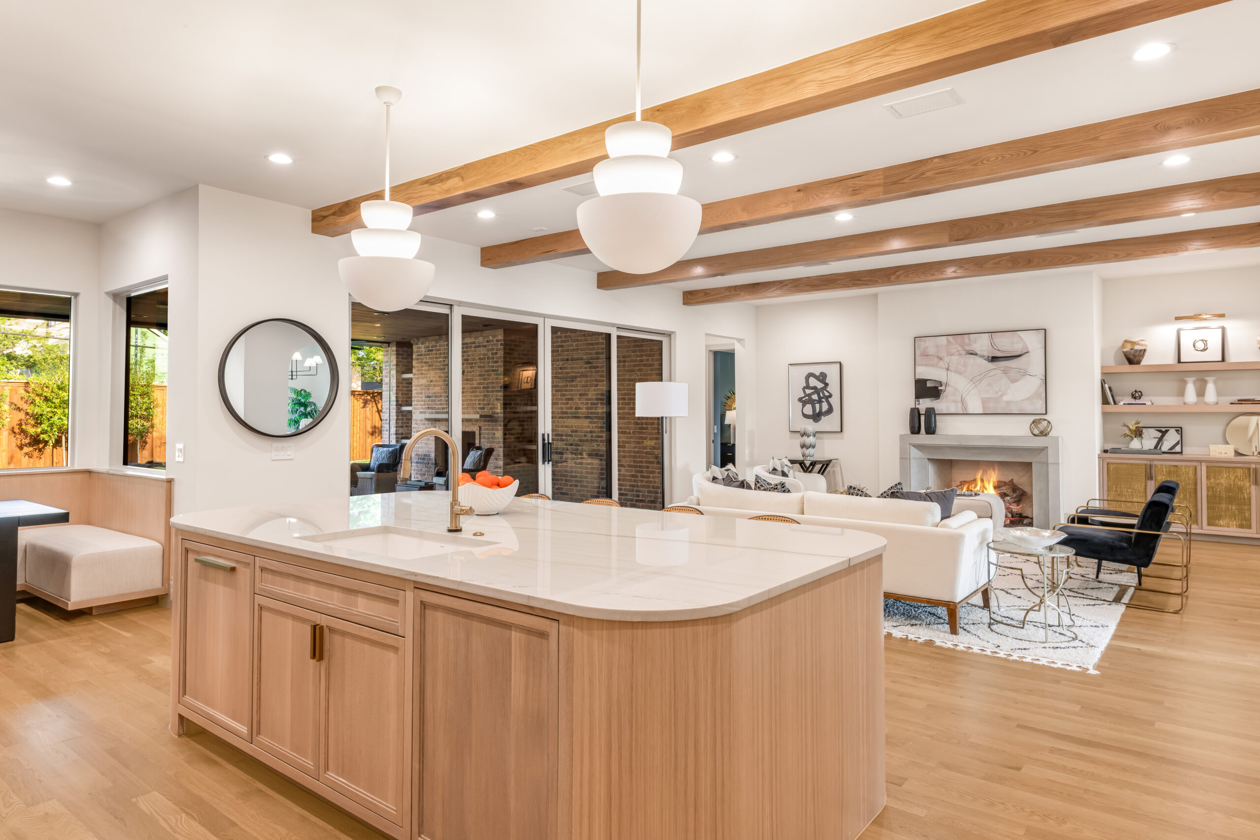10940 Snow White Dr-22
