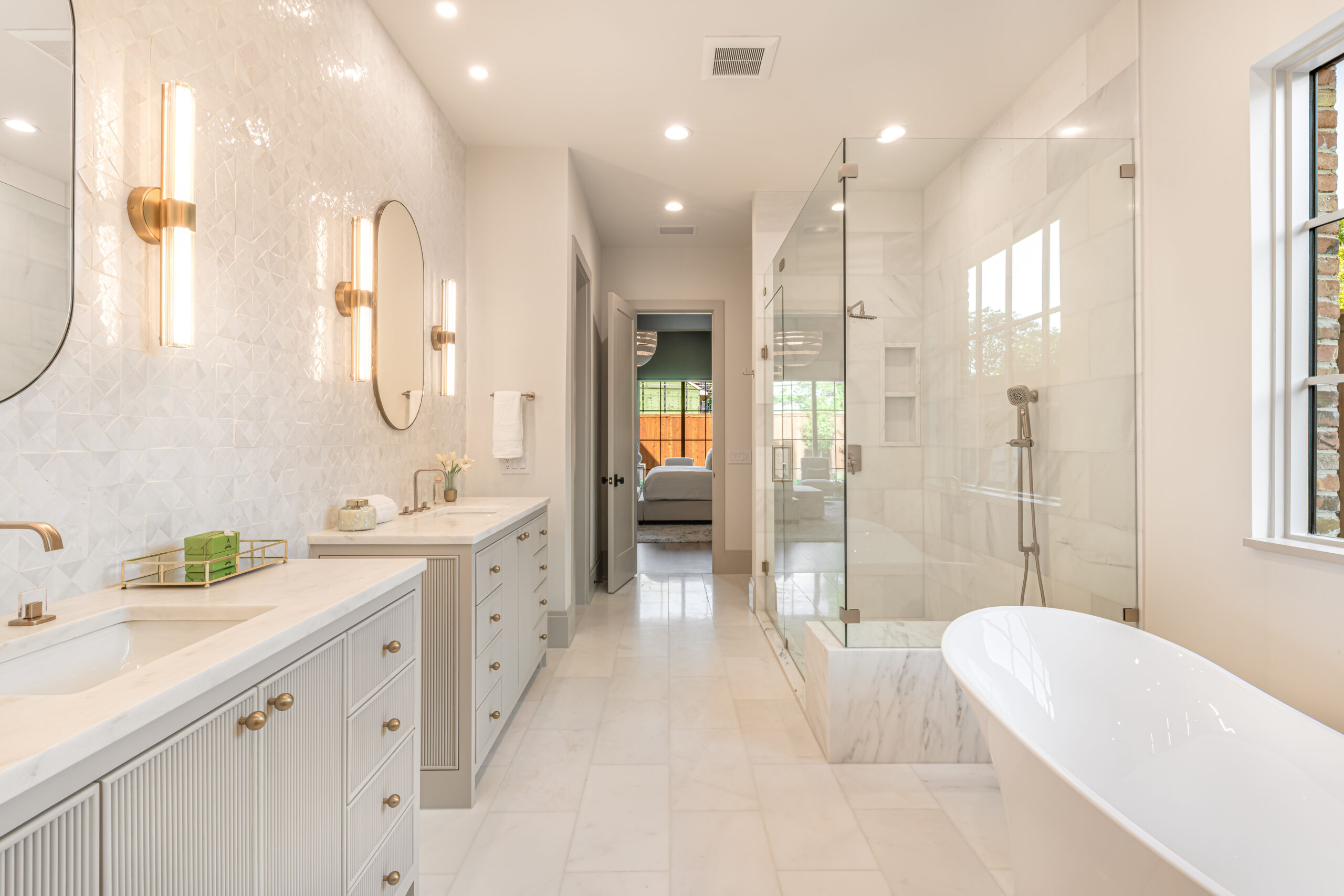 10940 Snow White Dr-31