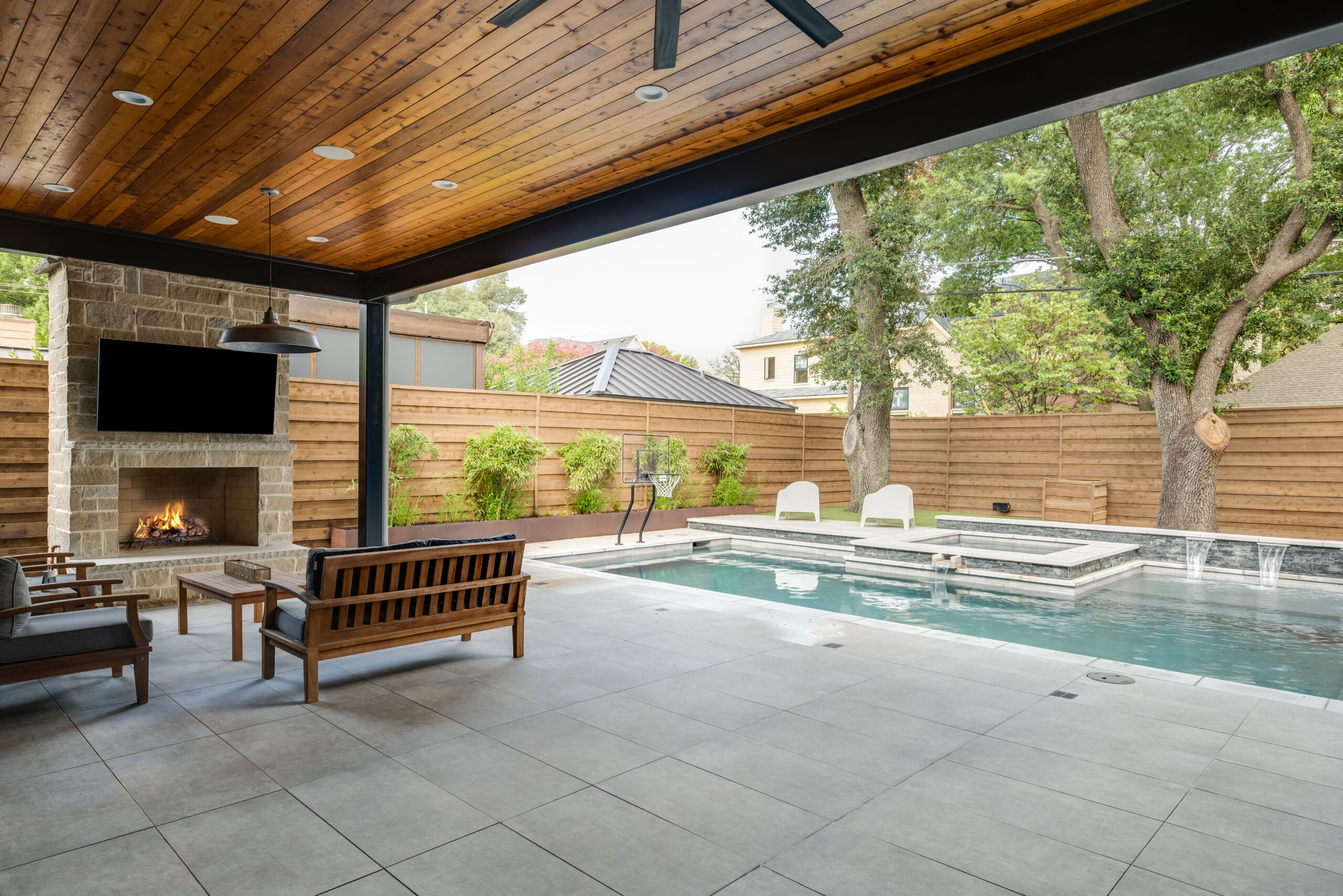 6909 Bob-O-Link Dr