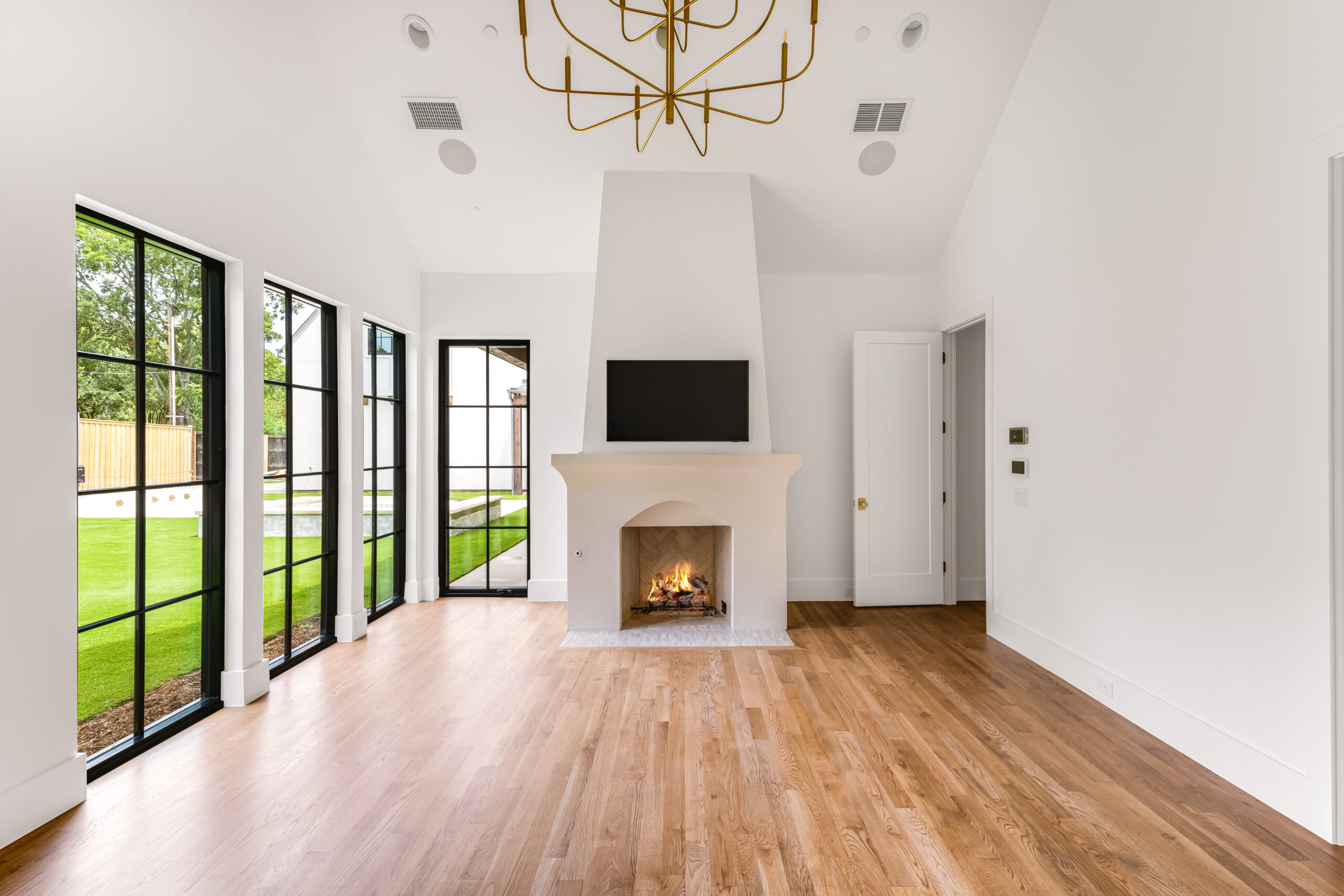 6909 Bob-O-Link Dr